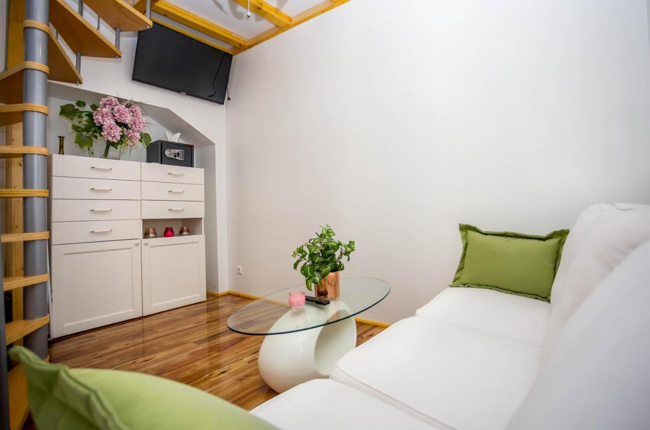Holiday House Antique Kostanje Dış mekan fotoğraf